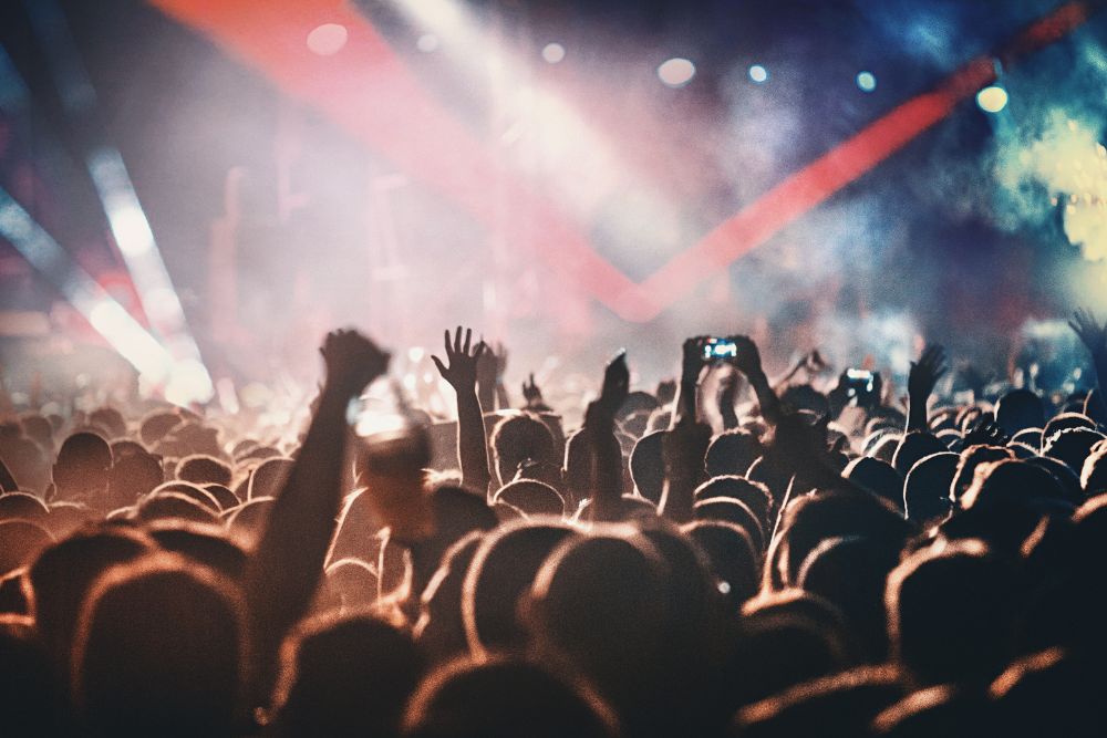 No verão, existem alguns festivais de música da região sul, como o Planeta Atlântida, que reúne artistas de diferentes gêneros, como, por exemplo: pop, rock, sertanejo, funk, pagode e música eletrônica em dois dias de shows.